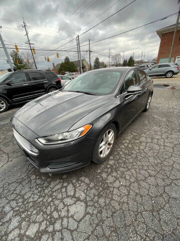 2015 Ford Fusion SE FWD photo