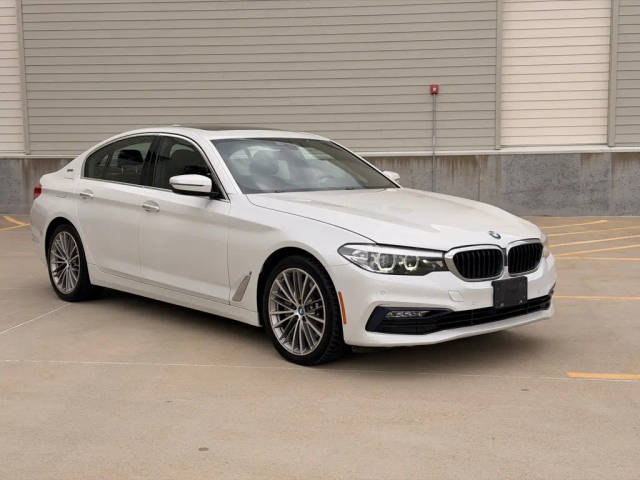 2018 BMW 5 Series 530e xDrive iPerformance AWD photo