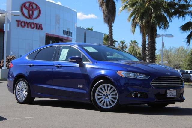 2016 Ford Fusion Energi SE Luxury FWD photo
