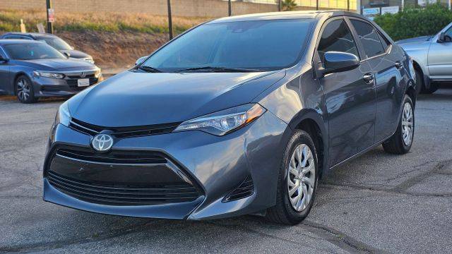 2017 Toyota Corolla LE FWD photo