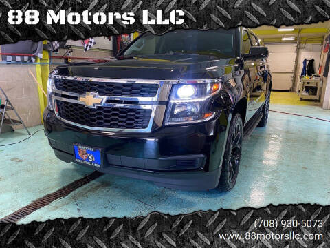 2017 Chevrolet Suburban LT 4WD photo