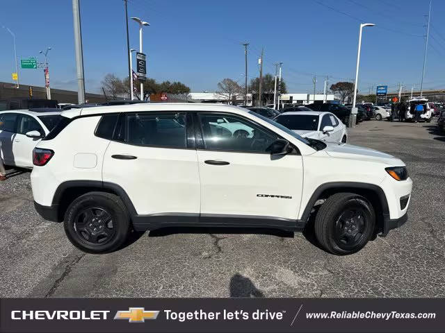 2018 Jeep Compass Sport FWD photo