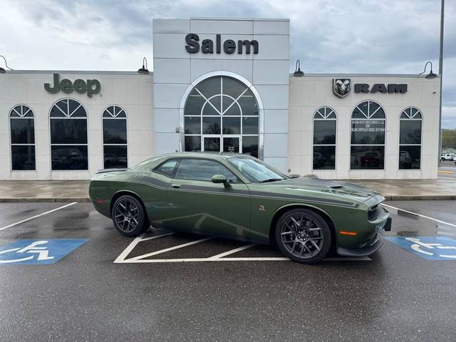 2018 Dodge Challenger R/T Scat Pack RWD photo