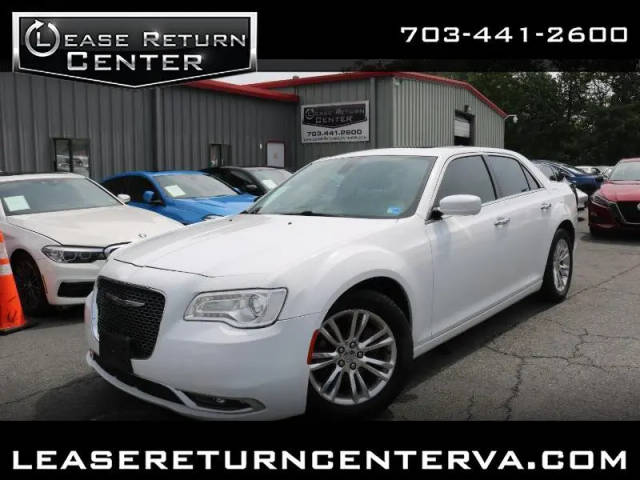 2017 Chrysler 300 300C RWD photo