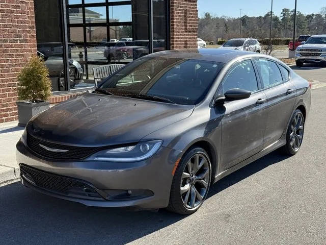 2015 Chrysler 200 S FWD photo