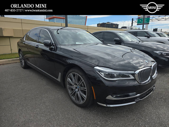 2018 BMW 7 Series 750i RWD photo