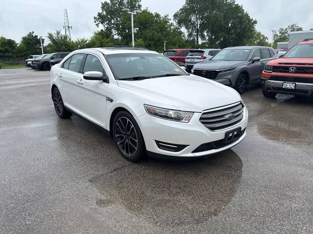 2018 Ford Taurus SEL AWD photo