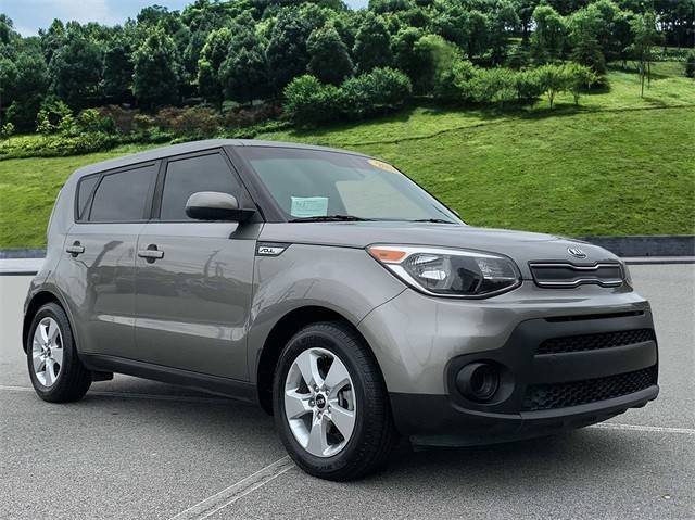 2018 Kia Soul Base FWD photo