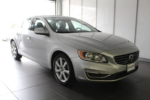 2016 Volvo S60 T5 Drive-E Premier FWD photo