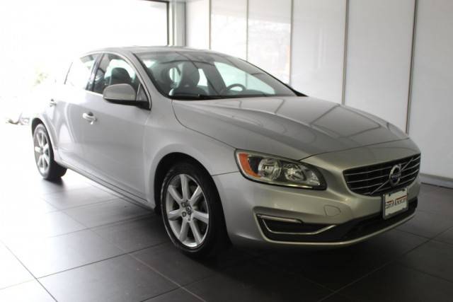 2016 Volvo S60 T5 Drive-E Premier FWD photo