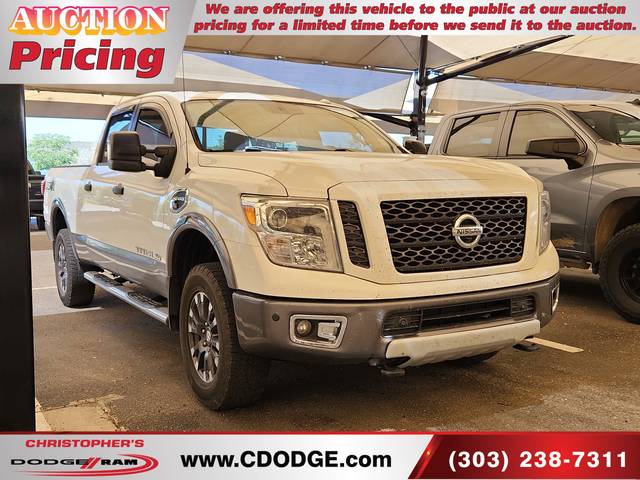 2018 Nissan Titan XD PRO-4X 4WD photo
