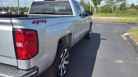 2018 Chevrolet Silverado 1500 Custom 4WD photo