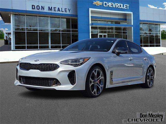 2018 Kia Stinger GT1 RWD photo