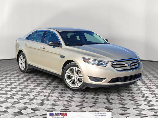 2017 Ford Taurus SE FWD photo