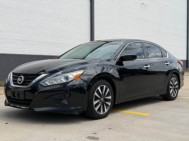 2017 Nissan Altima 2.5 SV FWD photo