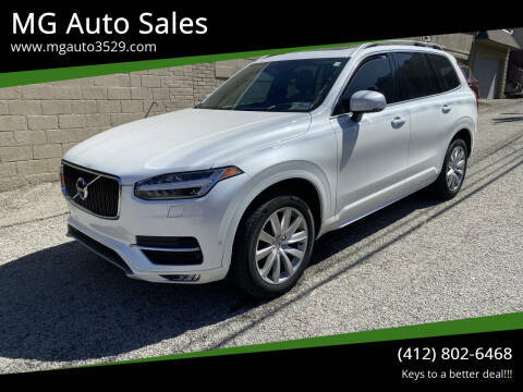 2016 Volvo XC90 T6 Momentum AWD photo