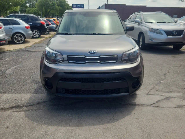 2017 Kia Soul Base FWD photo