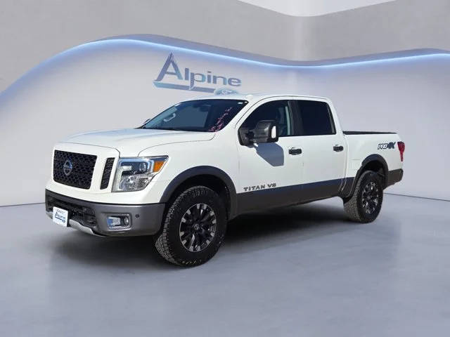 2018 Nissan Titan PRO-4X 4WD photo