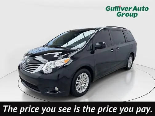 2017 Toyota Sienna XLE FWD photo
