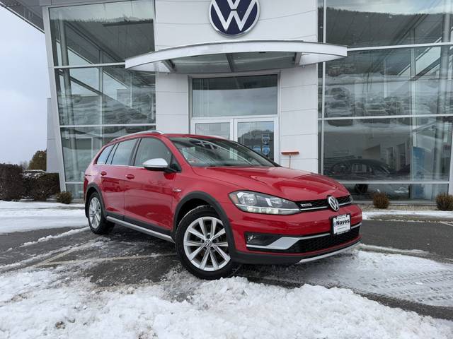 2018 Volkswagen Golf Alltrack SE AWD photo