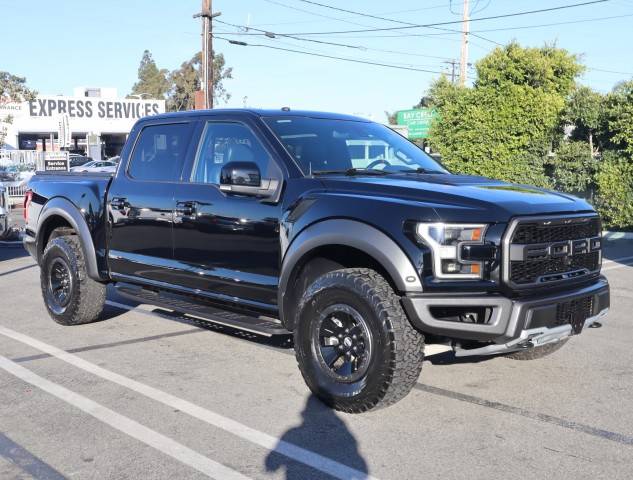 2018 Ford F-150 Raptor 4WD photo