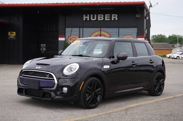 2018 MINI Hardtop 4 Door Cooper S FWD photo