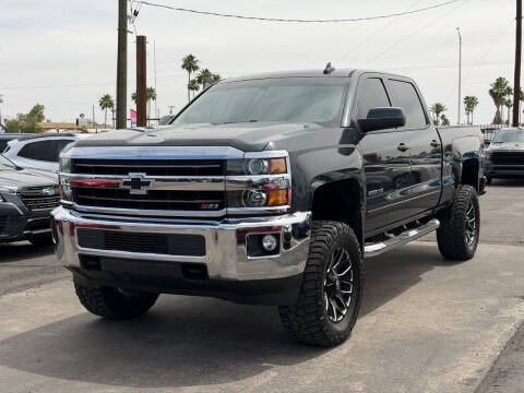 2018 Chevrolet Silverado 2500HD LT 4WD photo