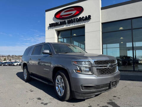 2018 Chevrolet Suburban LT 4WD photo