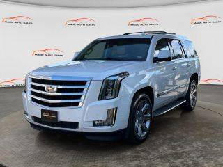 2018 Cadillac Escalade Luxury 4WD photo