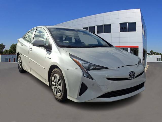 2018 Toyota Prius Four FWD photo