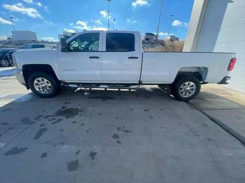 2018 Chevrolet Silverado 2500HD Work Truck 4WD photo