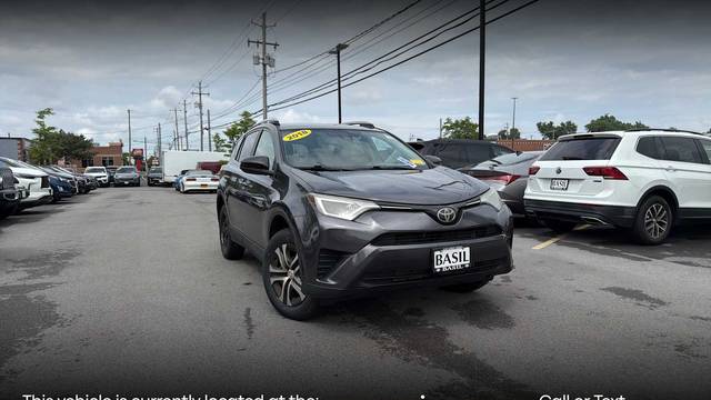 2018 Toyota RAV4 LE AWD photo