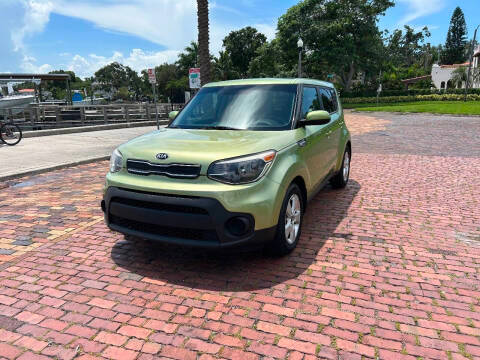 2018 Kia Soul Base FWD photo