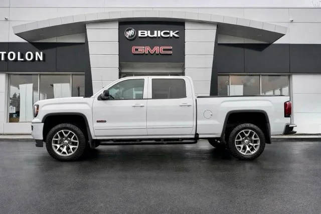 2017 GMC Sierra 1500 SLT 4WD photo