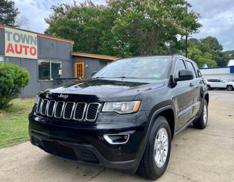 2018 Jeep Grand Cherokee Laredo E RWD photo