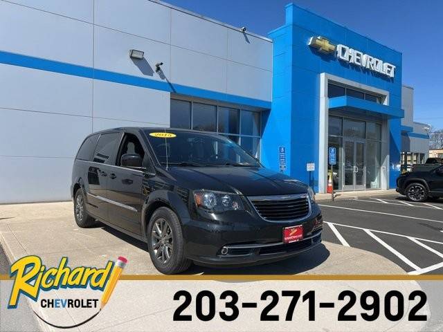 2015 Chrysler Town and Country S FWD photo