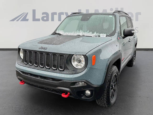 2017 Jeep Renegade Trailhawk 4WD photo