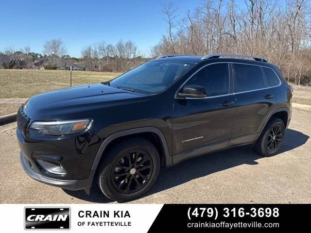 2019 Jeep Cherokee Latitude Plus FWD photo