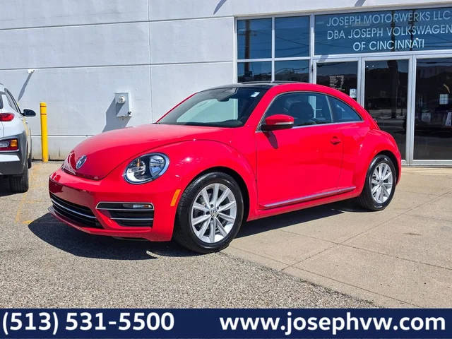 2018 Volkswagen Beetle SE FWD photo