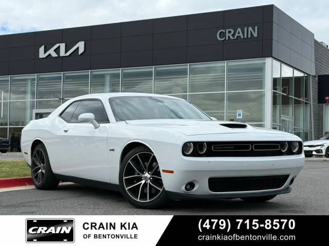 2018 Dodge Challenger R/T RWD photo