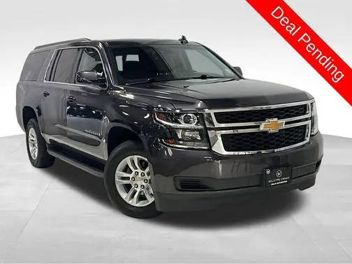 2017 Chevrolet Suburban LT 4WD photo