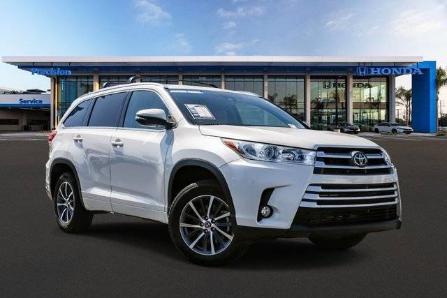 2018 Toyota Highlander XLE FWD photo