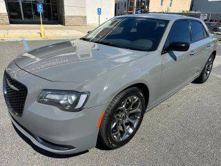 2018 Chrysler 300 Touring RWD photo