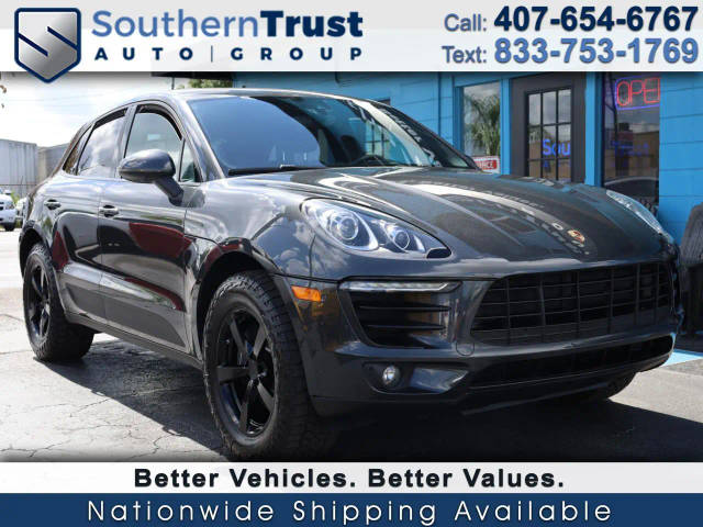2018 Porsche Macan AWD photo
