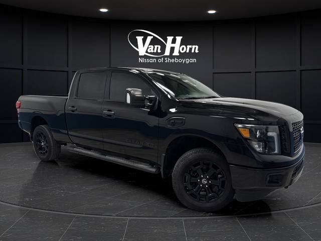 2018 Nissan Titan XD SV 4WD photo