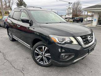 2018 Nissan Pathfinder Platinum 4WD photo