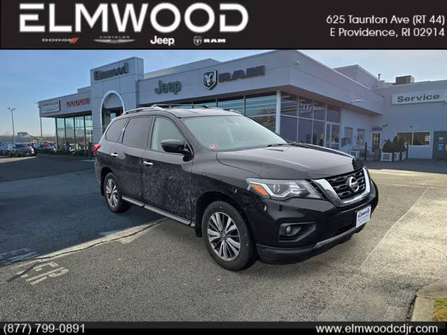 2018 Nissan Pathfinder SV 4WD photo