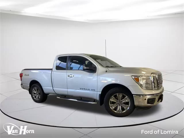 2018 Nissan Titan SV 4WD photo