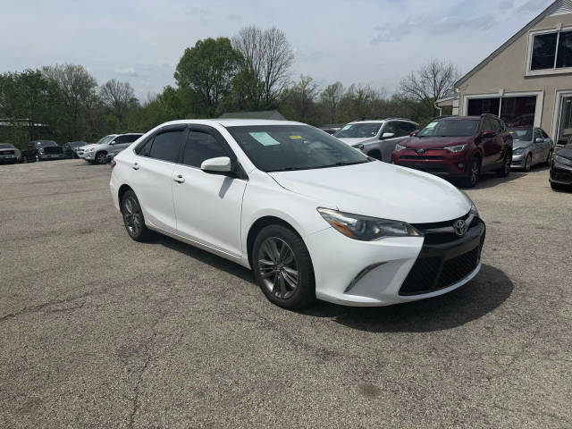 2017 Toyota Camry SE FWD photo