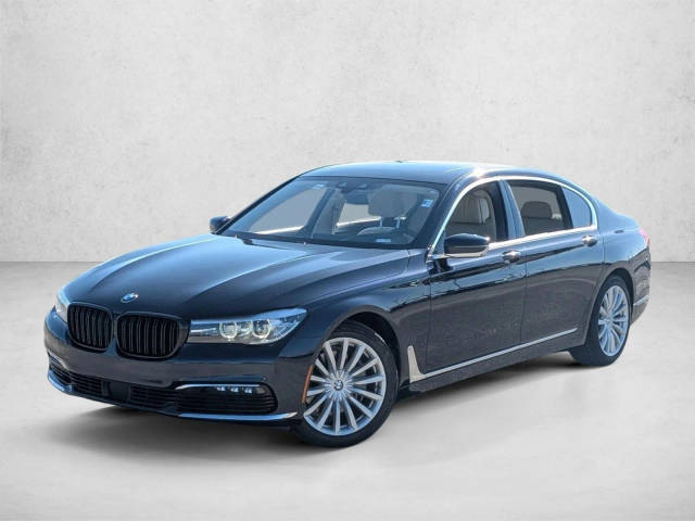 2018 BMW 7 Series 740i RWD photo